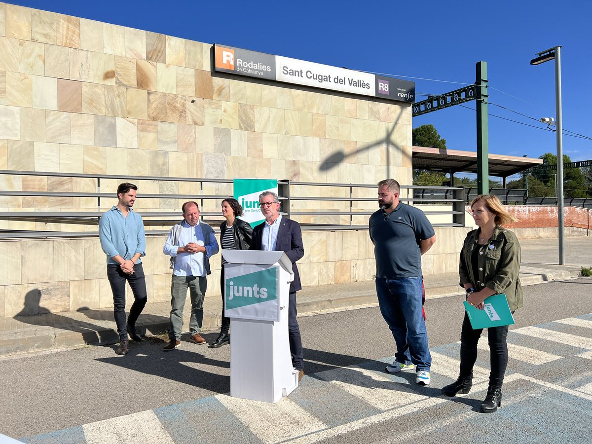 juntsxstc's tweet photo. 📢 Moció de Junts per #SantCugat per impulsar l'ús del català a Sant Cugat.

💬 @Nuriolfarma: "Aquesta moció l'hem treballat conjuntament amb la Plataforma per la Llengua Sant Cugat. Hem d'actuar davant la situació d'emergència lingüística que vivim." https://t.co/IjQES9w2Y8