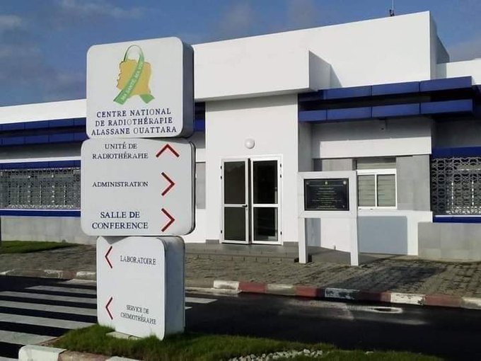 zapping_ci's tweet photo. #cotedivoire: « 1179 personnes du cancer du sein dont 3 hommes » traités par le Centre national d’oncologie médicale et de radiothérapie Alassane Ouattara depuis sa création en 2018

 #developpement #CIV225 #ivoirien #Abidjan #sante https://t.co/85ytNlV5bS