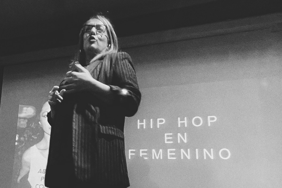 Ayer disfrutamos de la conferencia “Hip hop en femenino”, incluida dentro de la oferta pública de la expo TODO EMPEZÓ EN EL OCHENTA Y CUATRO, de la mano de Sonia Cuevas. 
Gracias x tu trabajo y compromiso todos estos años. 
<a href="/SoniaCuevas/">Sonia Cuevas - Zona Bruta</a> <a href="/RitmoUrbanoTVE/">Ritmo Urbano</a> <a href="/MNdAntropologia/">Museo Nacional de Antropología</a>
