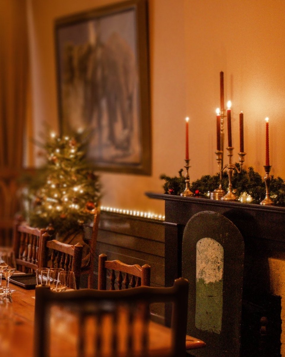 Kom proeven op de kerstmarkt van <a href="/eenhoornkampen/">De Eenhoorn</a> en laat je inspireren voor de feestdagen! Op zaterdag 5 november bouwt De Eenhoorn de fabriek om tot een sfeervolle kerstmarkt: 
visitkampen.nl/evenementen/ke…
#visitKampen #kerstmarkt