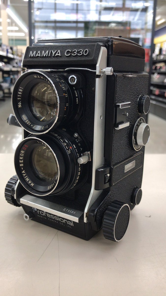hard_sendaiarai's tweet photo. #MAMIYA #C330 #Professional を買取させていただきました!ありがとうございます(人´∀`*)
状態とても綺麗です!レンズ部分の埃等も見当たらず、空シャッターも切れました。モルトや蛇腹部分も状態良好です。
空スプールだけ欠品しております。
スタッフイチオシです!
#ハードオフ仙台荒井店 https://t.co/51GmOeFMW0