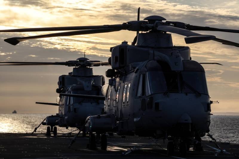 845NAS's tweet photo. “Furious formation, check in.”

Two cabs aboard @RFAArgus preparing to depart on task, providing mutual support to one another. #Achillean #FlyNavy https://t.co/wrElCAshiJ