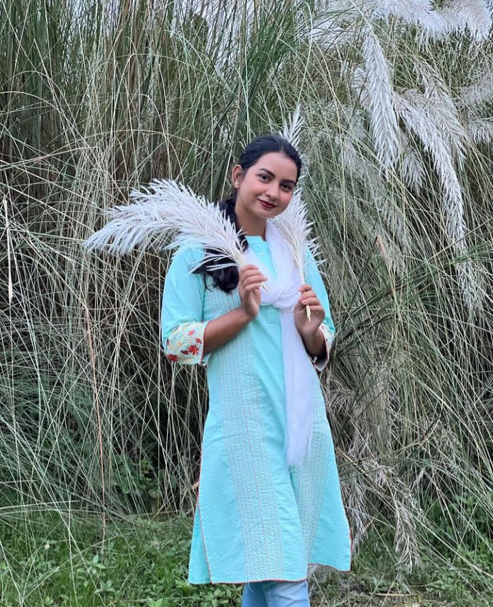 কাশফুল আর আমি 😊