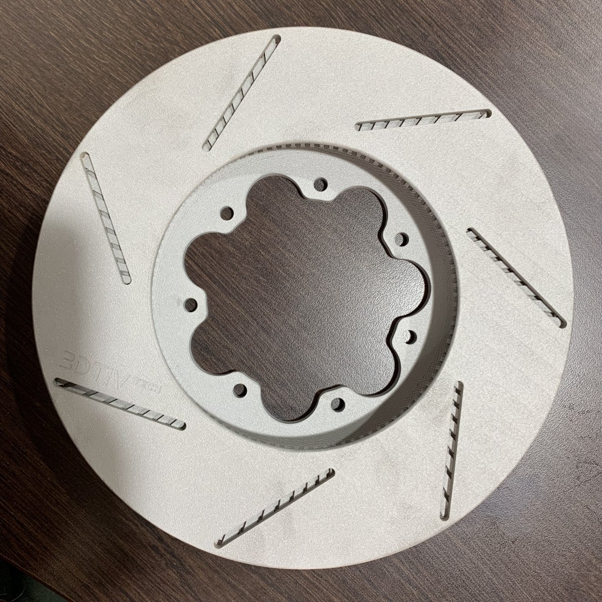 3dtiv's tweet photo. Check out this Prototype Brake Rotor⚙️
Printed with the FS273M, the lattice structure makes heat transfer 5-times more effective and using an alumium ceramic alloy as the printing material will reduce the weight tremendously!
#3dprinting #shapingyourideas #innovation #tech https://t.co/gw0Kit4HR5