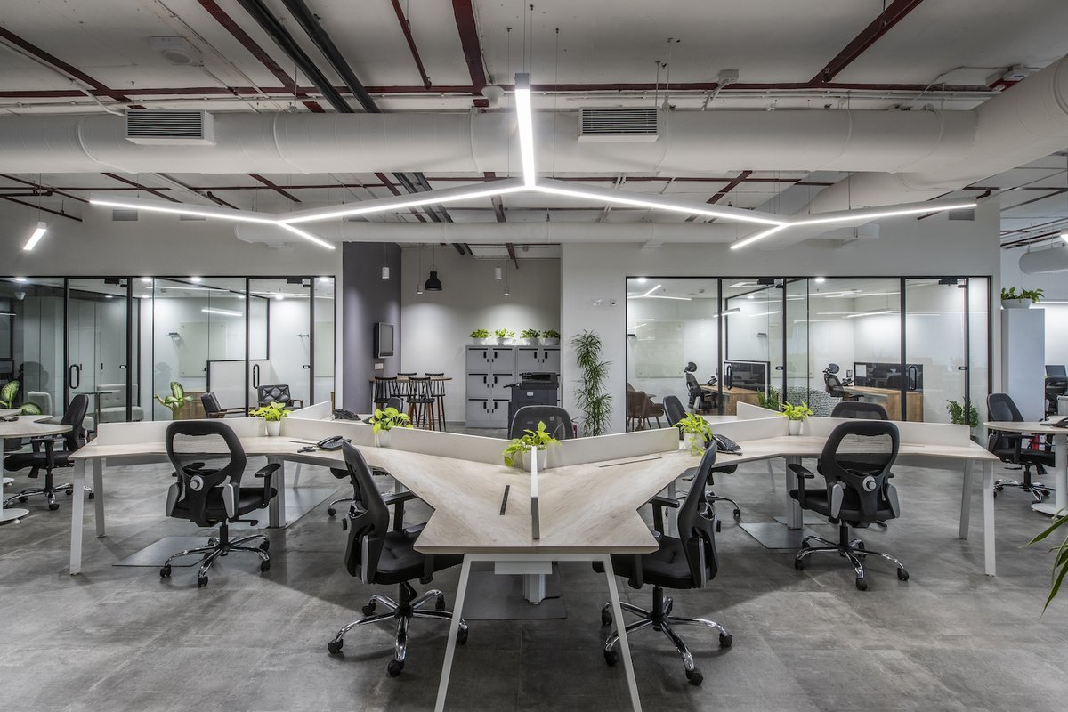 JTCPLDesigns's tweet photo. Given @MLLintasGroup’s respect for creativity, we were quite pleased to be selected from a bunch of illustrious design practices (in a closed competition) for this project.

#JTCPLDesigns_HTSInteriors #OfficeDesigners #officedesign #bespokeinteriors https://t.co/tzFOe70Gc3