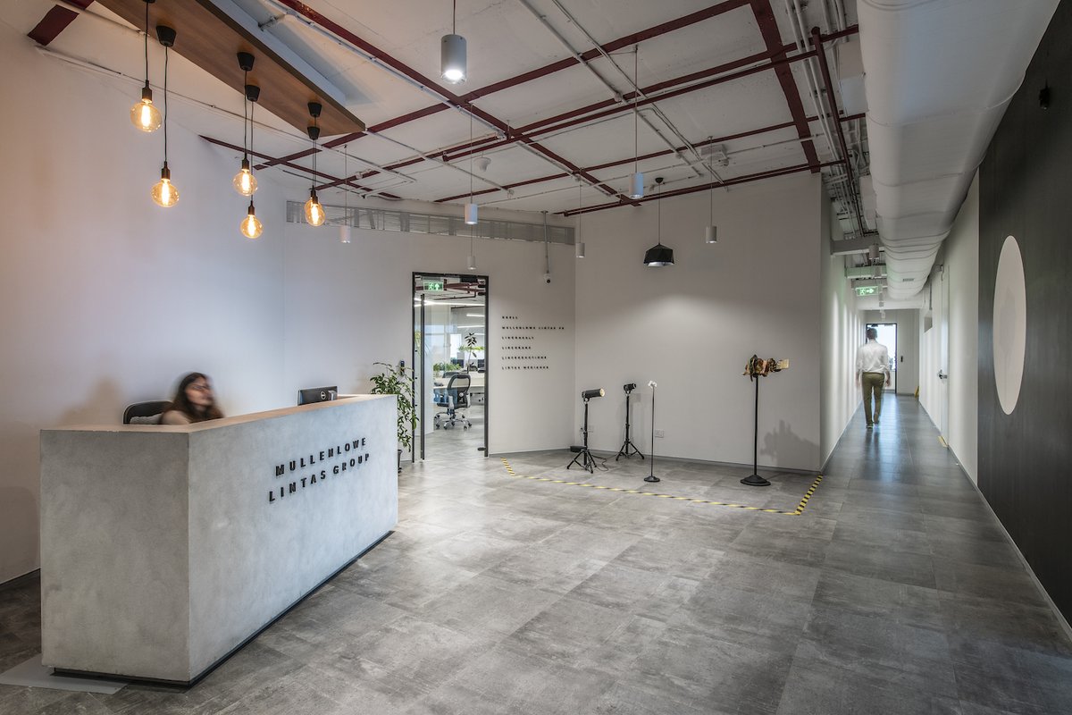 JTCPLDesigns's tweet photo. Given @MLLintasGroup’s respect for creativity, we were quite pleased to be selected from a bunch of illustrious design practices (in a closed competition) for this project.

#JTCPLDesigns_HTSInteriors #OfficeDesigners #officedesign #bespokeinteriors https://t.co/kqslWTDSlG