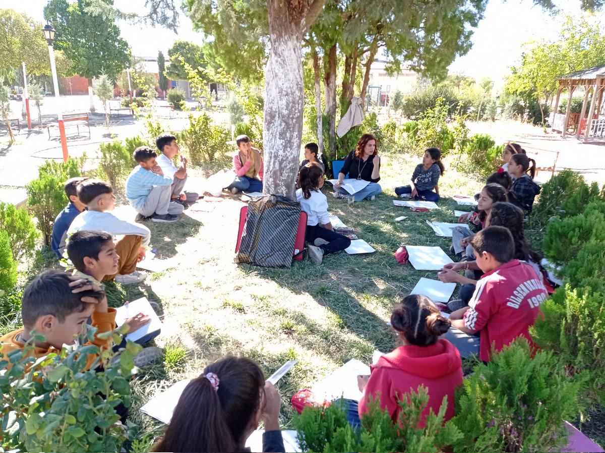 Günaydın..YBO Ailesi ..
Kahvaltımızı yaptık ..
Bol oksijenli bir sonbahar sabahı ,doğayla iç içe ..severek ,isteyerek derslere devam ..🌳❤️🇹🇷
<a href="/ekin2107/">ebubekir ekin🇹🇷</a> 
<a href="/Murat4Kucukali/">Murat Küçükali</a> 
@a_karaaslan69