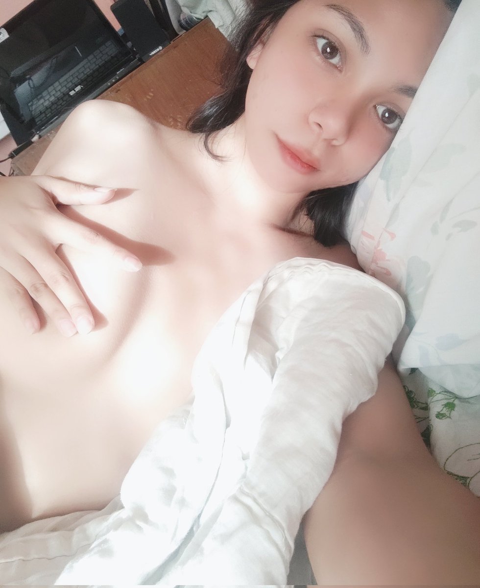 yukayukaponchi's tweet image. Want to sleep beside me?