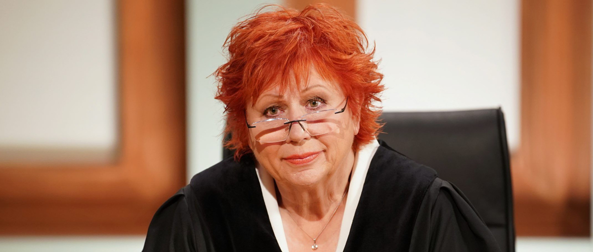 DWDL's tweet photo. Während "Bauer sucht Frau" erwartungsgemäß beim jungen Publikum den Abend dominierte, gibt's für RTL auch gute Nachrichten aus der Daytime: Die beiden Gerichtsshows mit Barbara Salesch und Ulrich Wetzel gewannen am Dienstag erheblich an Reichweite. https://t.co/RZGQHXj1Qz https://t.co/CYD5EHQ2UY