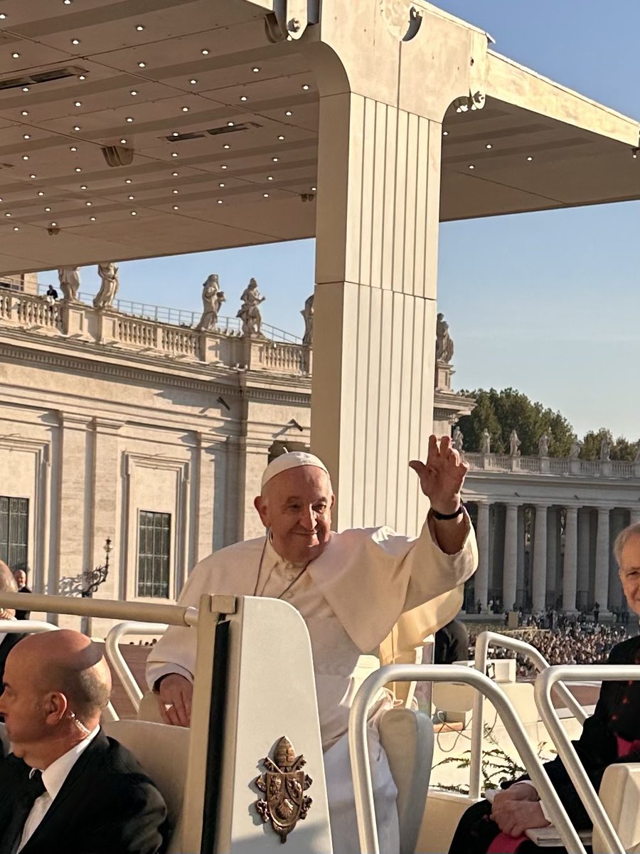 JimSichko's tweet image. #papa #missionaryofmercy #roma2022