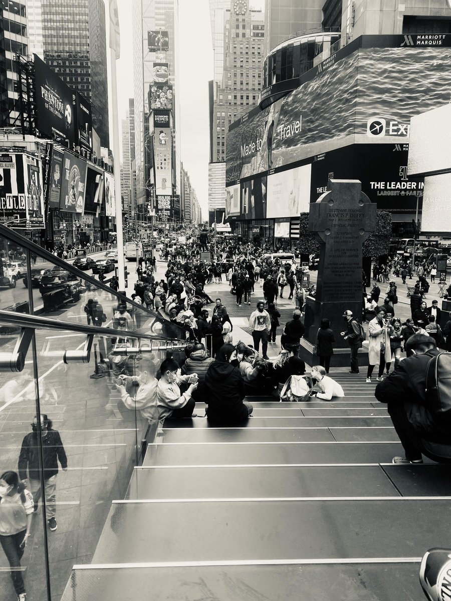 rTravelPhotos's tweet photo. /u/Bel9314: Took this while sitting on the Times Square Steps earlier this year (April) #travel #traveling #travelphotography #travelphoto #photo #exploring #ilovetravel #ilovetotravel #travelbucketlist #travelblog https://t.co/CCvjpRDRSN