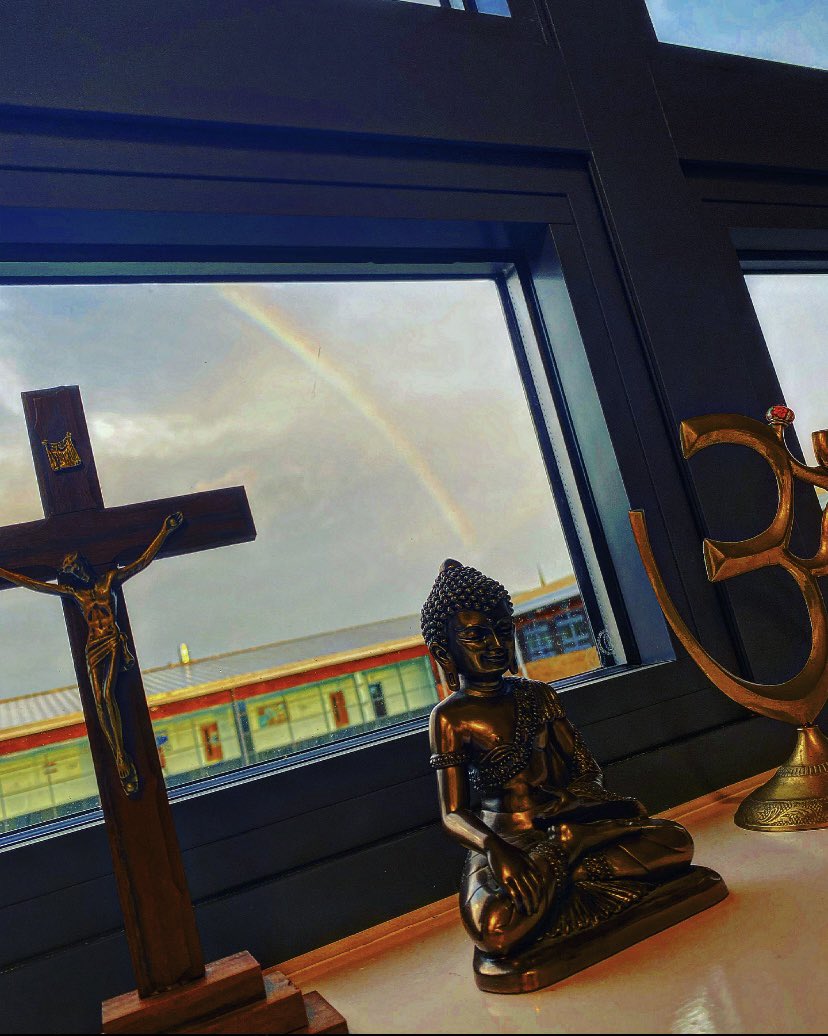 LGS_RMPS's tweet photo. Good morning 🌈 https://t.co/AaGz8oYaSE
