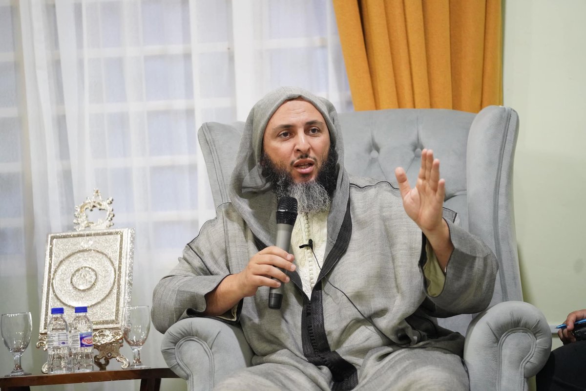 Sheikh Said al-Kamali di penghujung majlis baru-baru ini membaca sebuah doa.

Dalam rakaman kuliah yang lain, beliau menggalakkan  untuk membaca doa yang mengandungi makna yang sangat agung ini.

Doa ini dibaca oleh Nabi Muhammad SAW selepas tasyahud akhir dan sebelum salam.