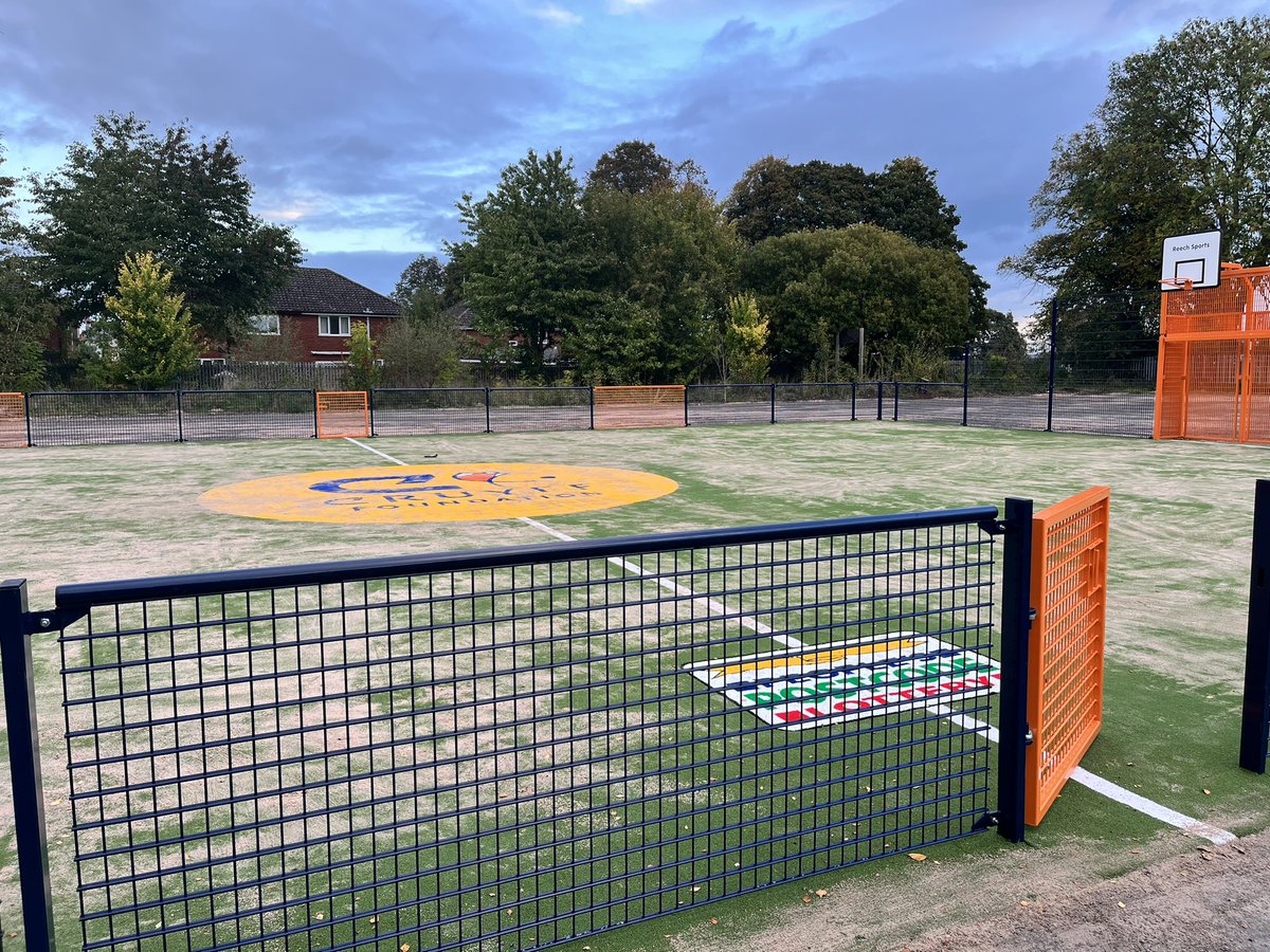 St Chris Wrexham tweet media