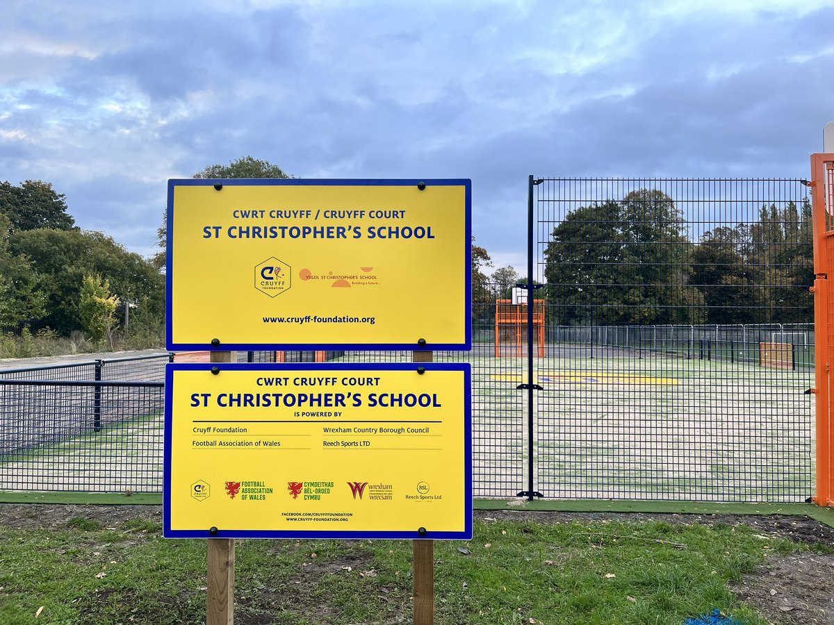 St Chris Wrexham tweet media