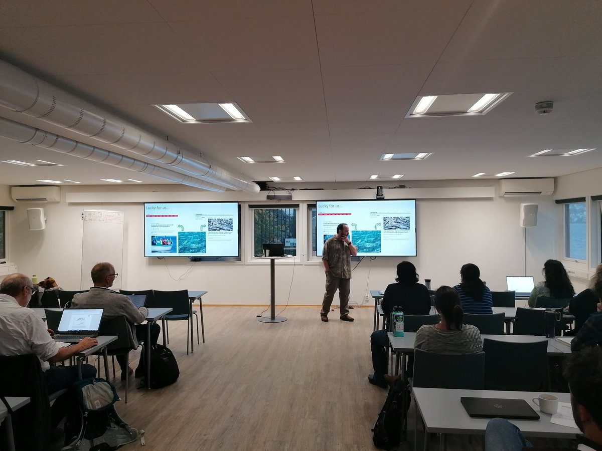 CSB_2022's tweet photo. Day 3 starting with a keynote from Mariano Koen-Alonso (@mkoenalonso @DFO_NL) on capelin-cod dynamics: a comparison between Newfoundland-Labrador and Barents Sea ecosystems and what it may tell us about ecosystem regulation. #Capelin2022 https://t.co/LpLiHmP76M
