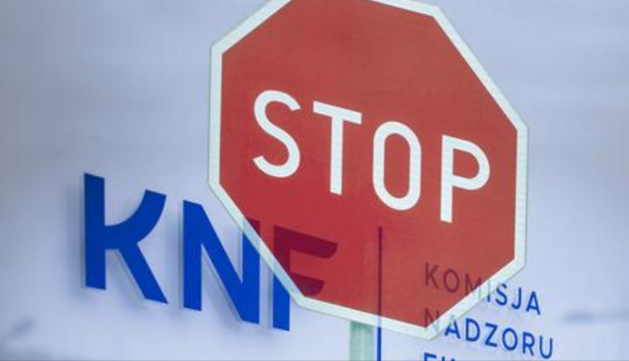 niefrankowski's tweet photo. #CHF #stopKNF  
Wystartowała rozprawa w #TSUE.
Szef @uknf Komisja Nienawidząca Frankowiczów ma być bezstronny i przekaże TSUE:
- banki stracą 100 mld
- banki upadną
- banki nie mogą ponosić kary za wadliwe umowy, bo musi zarabiać 
Reasumując bezstronność: banki muszą wygrać. https://t.co/tNwtS0QZHJ
