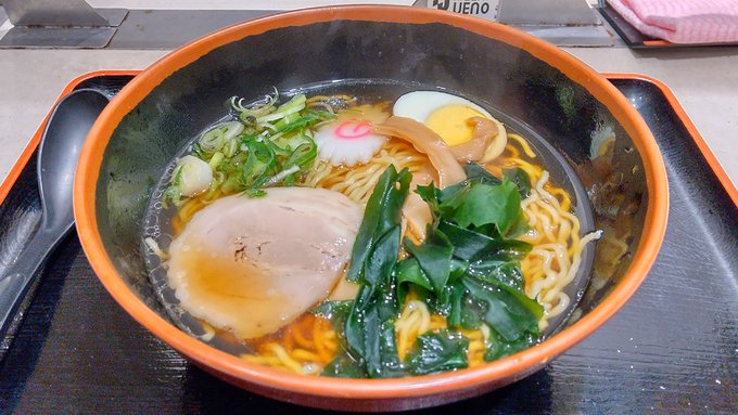 醤油ラーメン@富士そば
フツー。そこがいい。 