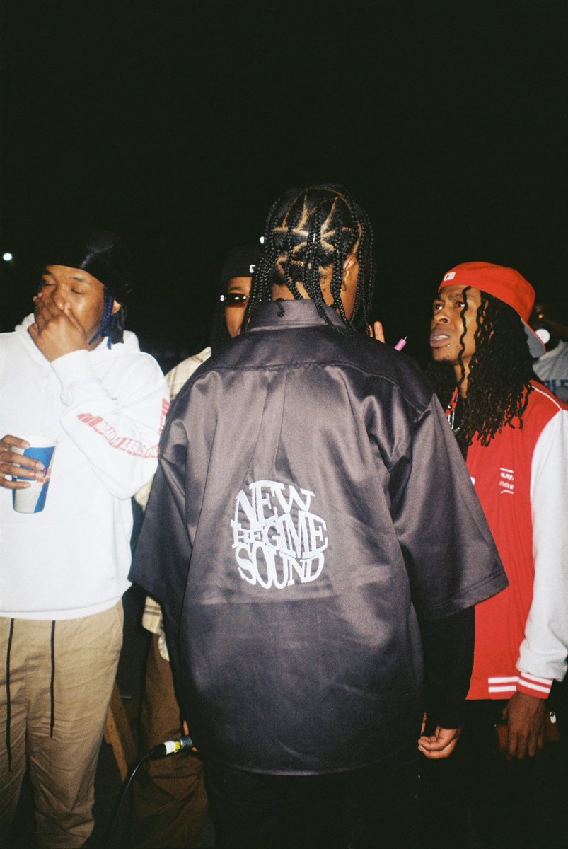 FlvmeSA's tweet photo. 🐐🐐🐐
MERCH OTW …💚🏆 https://t.co/oRKQ4xyjLA