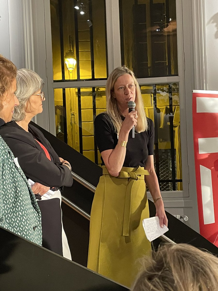 Bravo <a href="/h2roux/">Hortense de Roux</a> et <a href="/GEFeminin/">GrandesEcolesFeminin</a> pour cette superbe soirée &amp; merci pour les avancées que votre action a permis ces 20 dernières années #parité #mixité <a href="/museecarnavalet/">Musée Carnavalet</a> <a href="/ScPoAlumni/">Sciences Po Alumni</a> <a href="/sciencespo/">Sciences Po</a> <a href="/elisabeth_rchrd/">Elisabeth Richard</a>