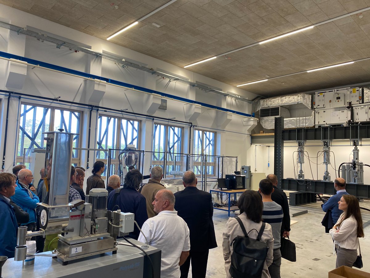 InnoRenewCoE's tweet photo. 🏢 Members of the Slovenian Chamber of Engineers visited InnoRenew CoE. There was a lecture about the largest timber building in Slovenia and the construction method of solid cross-laminated panels and a tour of the facilities.
#InnoRenew #BuiltEnvironment #woodbuilding https://t.co/G9E88OewJq