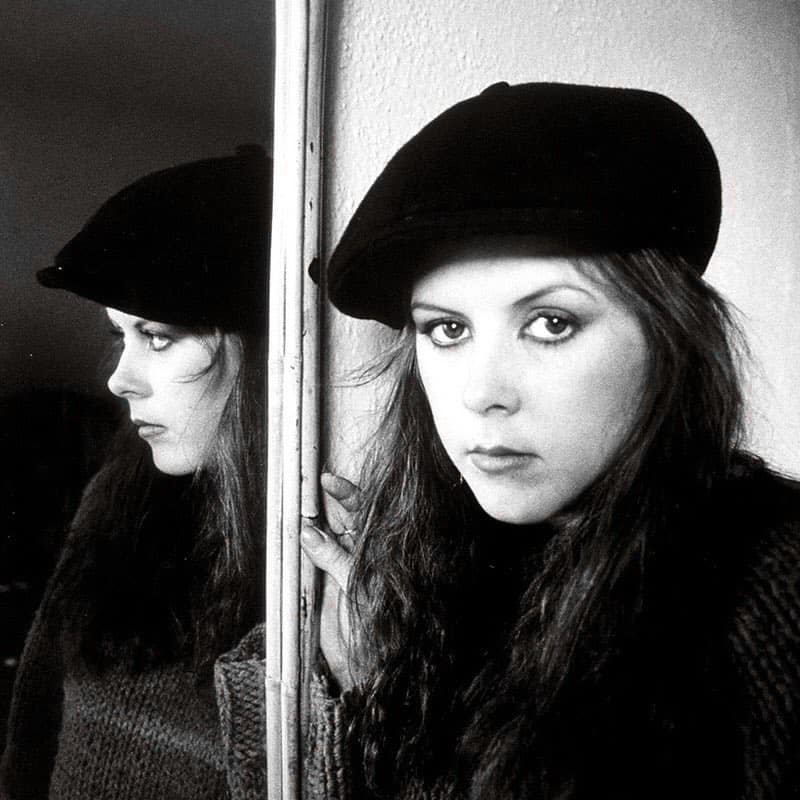 Remembering the late great #KirstyMacColl who would have celebrated her 63rd birthday today. RIP
