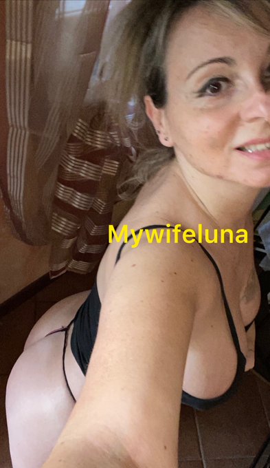 Click 👉 https://t.co/LqR8Q2J9uz 👈 Buona giornata a tutti😘 #merculedi 🍑😘 #mywifeluna 🎥💯 https://t.co/<a href="/tag/merculedi"class="tags"><span>#merculedi</span></a><a href="/tag/mywifeluna"class="tags"><span>#mywifeluna</span></a>