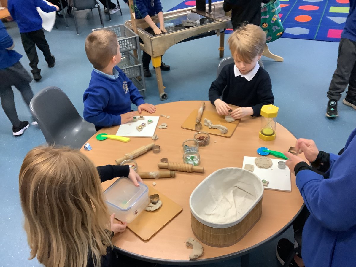 bpsclassof2029's tweet photo. Practicing our letter formation and fine motor skills, building a box fort, making starfish from play dough, investigating light and dark in our black out tent. #learningisplaying #playingislearning https://t.co/2B2bwdtyt6