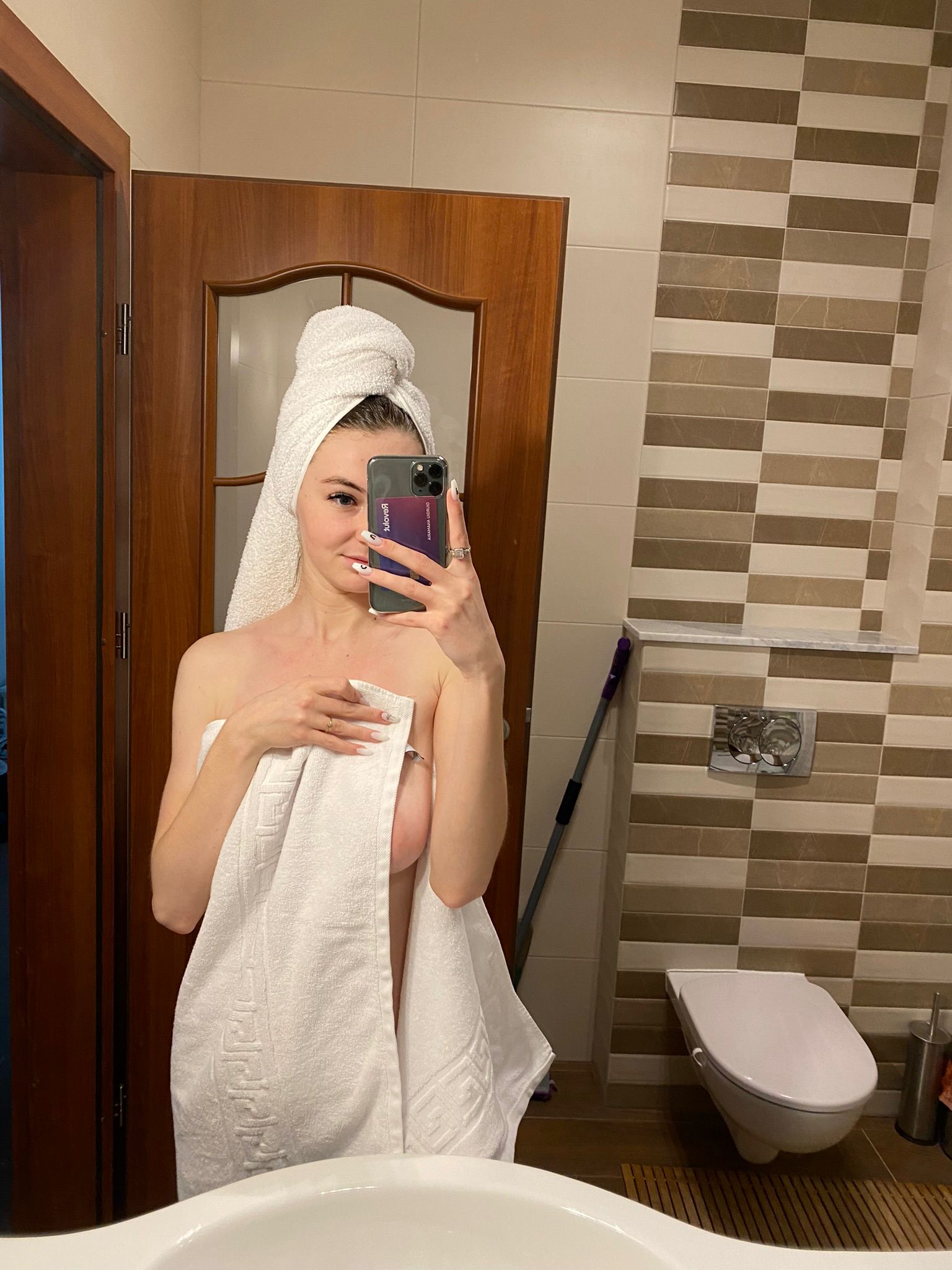 Bună dimineața 💦❤️ https://t.co/LLhwGjrTNG