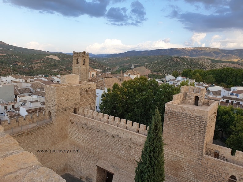 piccavey's tweet photo. New on the blog:🫒An Andalusian Escape to Priego de Cordoba.
https://t.co/Xt8eewh5Yt
 
Home to World Class Olive Oils, Fabulous gastronomy, jaw dropping landscapes and stunning architecture.
#priegodecordobatrip https://t.co/oeAVjnaqx1