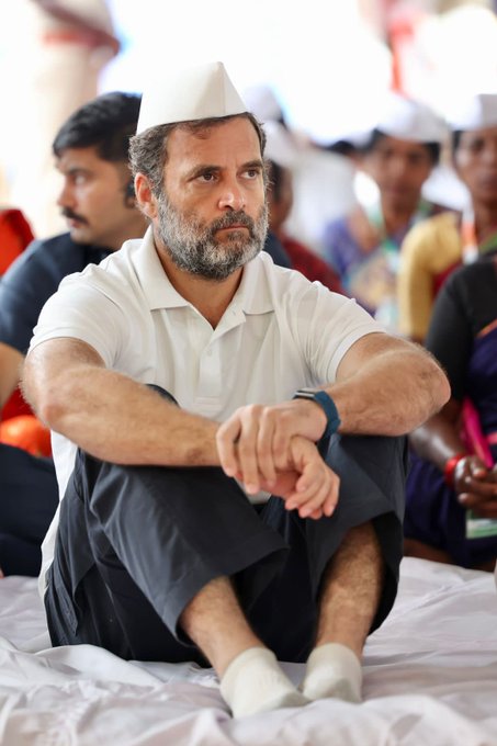 yogivimal's tweet image. #RahulGandhi's month-long #HolidayMaking in pictures~ Participating in a #Rajasthani fancy-dress in #Karnataka? showing some #gym skills on #mid_road, enjoying his piece of #Ganna, and finally, #squatting, being tired, after so much of Tamasha!😂