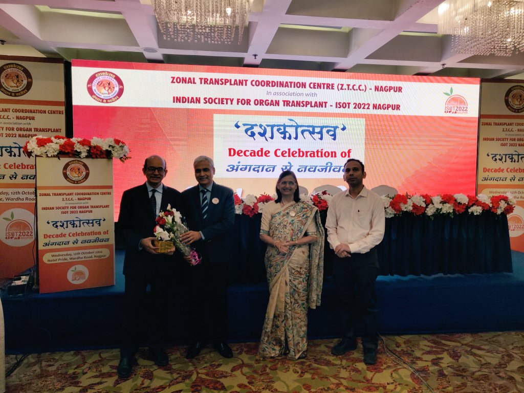 Falicitation of leaders at the forefront of organ transplantation at Nagpur. #ISOT2022Nagpur #ZTCC