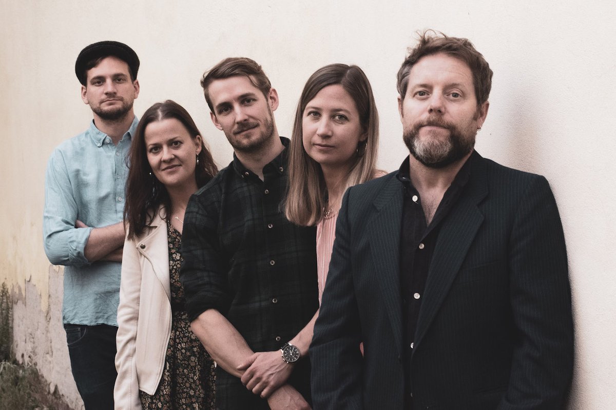 IrlEmbVienna's tweet photo. 📣Shane Ó Fearghail & The Host’s 🇮🇪🇦🇹first single “You To Hold” of their eagerly awaited fifth studio album will be launched in Vienna’s Theater Akzent this Friday eve, 14 October! Tickets are available here: https://t.co/byMNYs42ZE 🪗🪕#tradsess #irishtradmusic https://t.co/x9p1OjLnXe