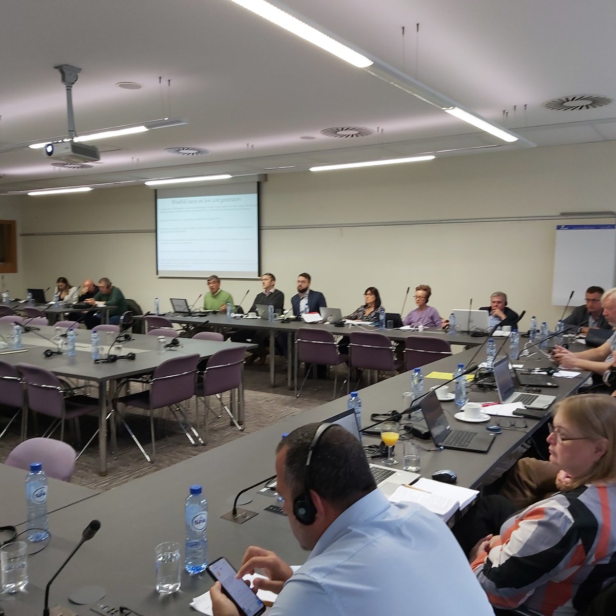EPSUnions's tweet photo. Full house at our #Utilities committee to discuss the #EnergyCrisis #right2energy and how #workers and #tradeunions can propose alternatives. https://t.co/vGf6lMhLbf