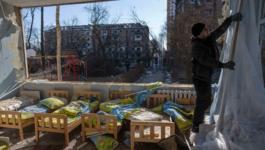DocVerdant's tweet photo. THIS IS NOT WAR

THIS IS TERROR

#PutinTerrorist

#PutinWarCriminal #Putin70 #PutinWarCrimes #Putin #terrorist #war #UkraineRussianWar #Ukraine️ #UkraineWar #terrorism #bombing #Kyiv #UkraineWillWin #NATO #wakeup #USA #Europe https://t.co/wfKvDpNsee