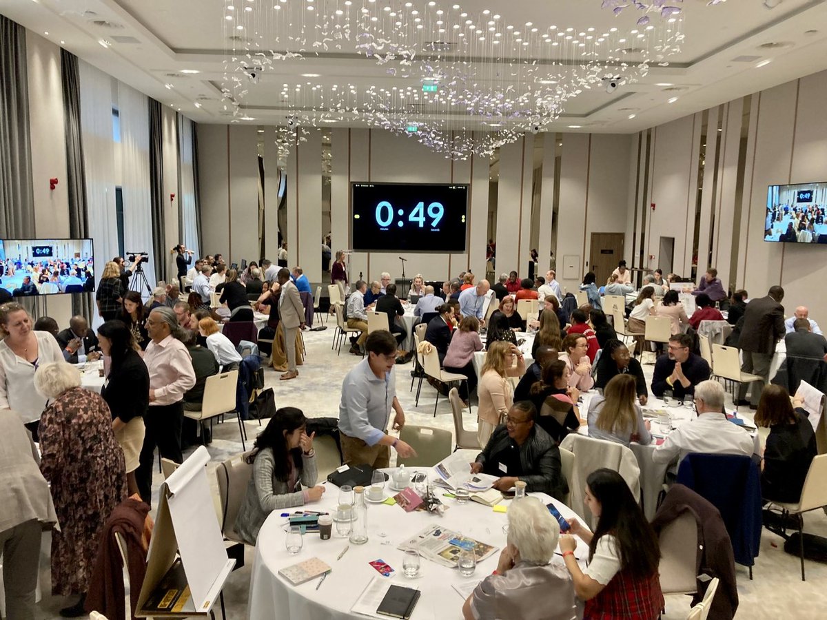 Day 2 of Forum 2022! Global leaders in non-formal education and learning are working hard together to plan for the future of the Award, as we co-create our 2030 Association-wide strategy. #Forum2022 #WORLDREADY @RoyalFamily @ukinromania