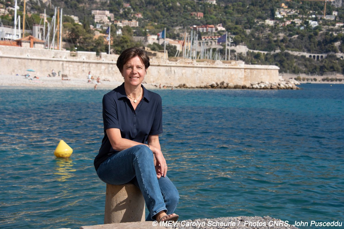 CNRS Côte d’Azur (@cnrs_dr20) on Twitter photo #TalentsCNRS #VisagesdelaScience
👏Félicitations à Carolyn Scheurle de l' <a href="/IMEV_mer/">IMEV-Institut de la Mer de Villefranche</a> (<a href="/Sorbonne_Univ_/">Sorbonne Université</a> - <a href="/CNRS/">CNRS 🌍</a> ) coordinatrice du pôle <a href="/CultureOcean/">Culture Ocean</a> et récipiendaire de la 🏅Médaille de le médiation 2022.
Plus d'info sur le projet "Adopt Float" <a href="/AdoptaFloat/">adopt a float</a>
monoceanetmoi.com/web/index.php/… #TalentsCNRS #VisagesdelaScience
👏Félicitations à Carolyn Scheurle de l' <a href="/IMEV_mer/">IMEV-Institut de la Mer de Villefranche</a> (<a href="/Sorbonne_Univ_/">Sorbonne Université</a> - <a href="/CNRS/">CNRS 🌍</a> ) coordinatrice du pôle <a href="/CultureOcean/">Culture Ocean</a> et récipiendaire de la 🏅Médaille de le médiation 2022.
Plus d'info sur le projet "Adopt Float" <a href="/AdoptaFloat/">adopt a float</a>
monoceanetmoi.com/web/index.php/…