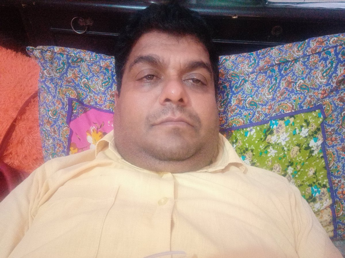 #बुखार कई दिन से आ रहा था दवा खा रहे थे। बुखार बार-बार उतर चढ़ रहा था कल जांच कराई गई,जांच मे डेंगू के कुछ लक्षण पाए गए हैं। दुर्भाग्य से पत्नी को भी टाइफाइड के थोड़ी शिकायत है #लाखों लोगों की दुआएं की वजह उम्मीद करता हूं जल्द स्वस्थ हो जाऊंगा।