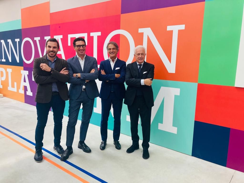 Federlegno's tweet photo. #Sostenibilità, #certificazioni,  #materieprime, #caroenergia, #logistica ma anche #formazione professionale: sono alcuni dei temi al centro degli incontri di presidente e DG di #FederlegnoArredo con gli associati di #Assopannelli e #Assufficio, in occasione delle loro assemblee https://t.co/mtlSKk2EnI