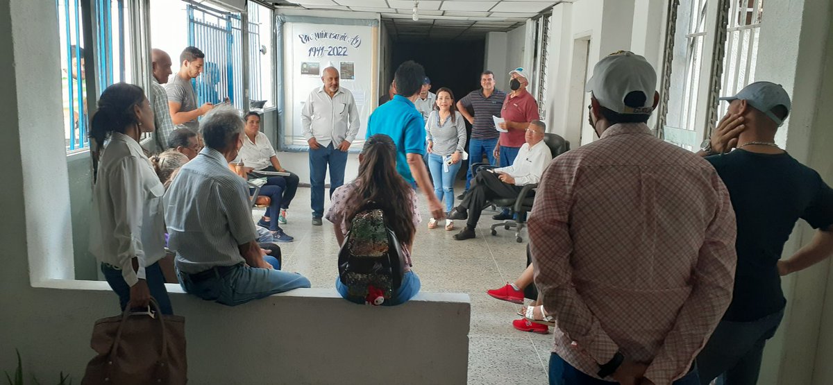 sandraalfaro's tweet photo. #11Oct22 #SandraAlfaro Hoy en reunión ordinaria del CEM #Maturín, seguimos trabajando sin descanso, los compañeros están muy animados, llenos de esperanzas y convencidos de que estamos en el mejor momento de @ADemocratica
#PROSPERIdAD para Vzla
Vamos con @prospericarlos https://t.co/MZKn6Z7tE5