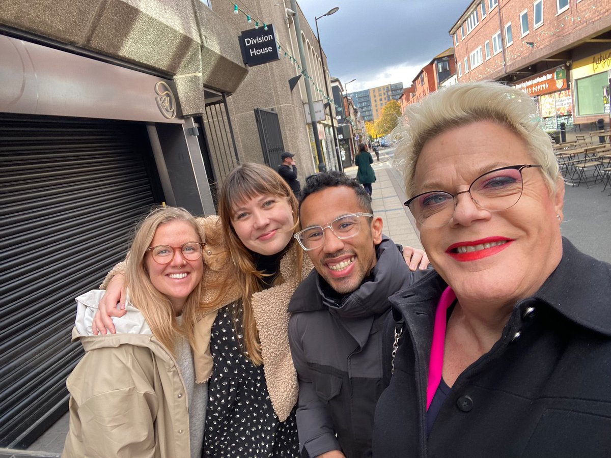 Yes <a href="/eddieizzard/">Eddie Izzard</a> what an amazing woman! Love you and loved having a chat!