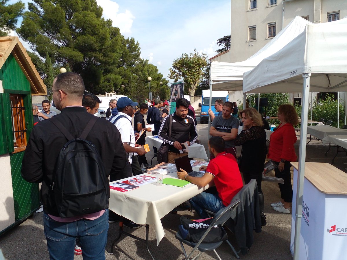 AuroreLucas3's tweet photo. @poleemploi_paca @capeb_fr #BTP 
Les batisseurs de demain se rencontrent lors de cette 1er rencontre née du partenariat @poleemploi_paca et @capeb_fr les artisans sont a l'honneur!!! https://t.co/CuhSaJZUe7