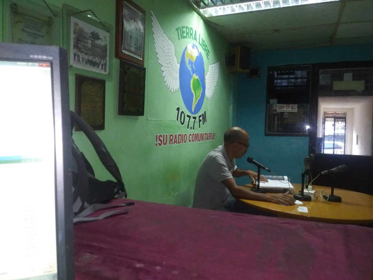 PosgradoT's tweet photo. 12/10/22  Programa Radial Resistencia Indígena y Fundación de Trujillo. 107.7 FM con la @alcaldiatruji_1 @CNH_Ven @NicolasMaduro @Iroschimajpsuv @Gerardo4fPsuv @carloscontigo  @Rixiorector @Tibisayunearte @mppeuniv @arbolve @ninoskaortiz25 @prensaunermb https://t.co/2tmJhL0Ymq