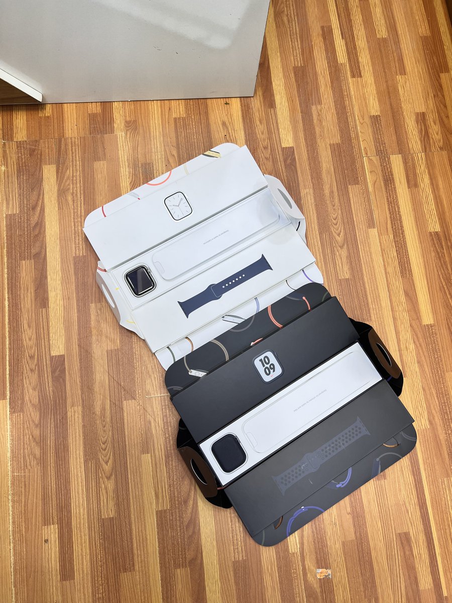 OlayinkaSuraj's tweet photo. #OpenBoxDeals

1. iWatch Series 7 45mm - N270,000

Stainless steel, Silver, GPS + LTE ‼️

2. iWatch Series 7 45mm - N245,000

Nike Edition, Midnight, GPS + LTE ‼️

Available as seen. 

Payment validates order, for calls and WhatsApp: 07066922377

KINDLY RT🙏🏽 https://t.co/Qxmu3cQHAD