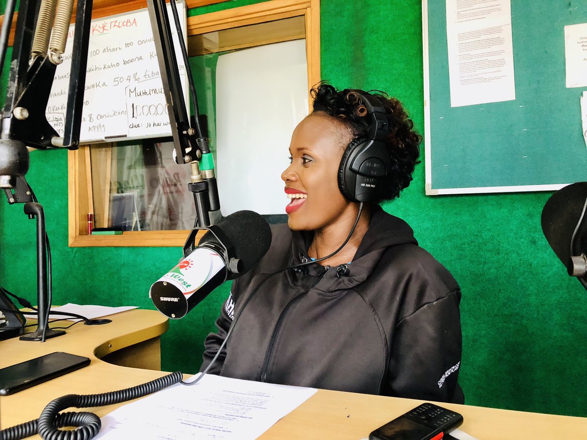 Twatahamu nka buriijo

Tiimu #Enaama bariho kuhitsya shaaha 1 z’omwabazyo

<a href="/OmugaigaIvan/">Omugaiga Ivan</a> | <a href="/Mbabaz_Charity/">Charity: Mother Of Twins ❣️</a> 
#GambaMpurire