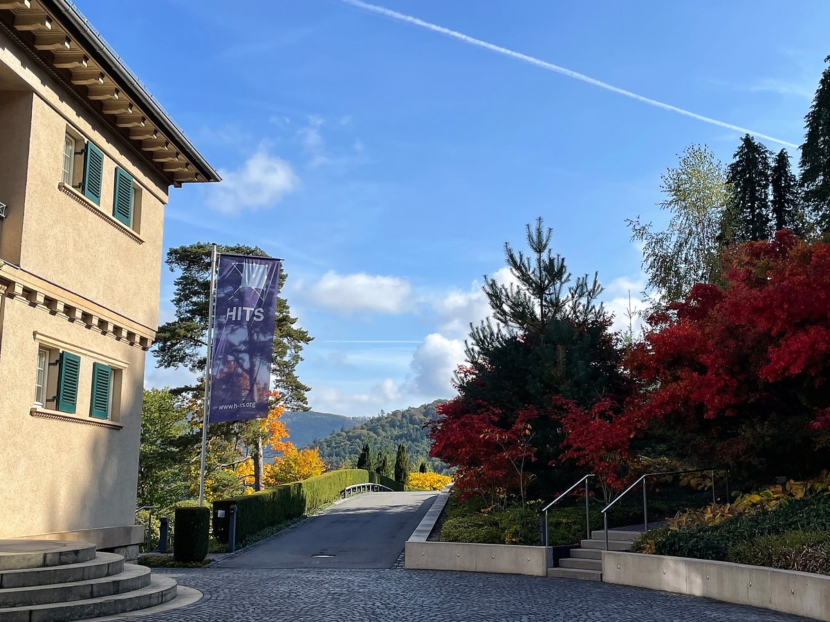 The new #Machinelearning and #ArtificialIntelligence group at <a href="/HITStudies/">HITS</a> is now offering #phdpositions - apply here: bit.ly/3Cs5R9J   <a href="/JanStuehmer/">Jan Stühmer @ICML</a> #DeepLearning #variational #inference #learningtheory