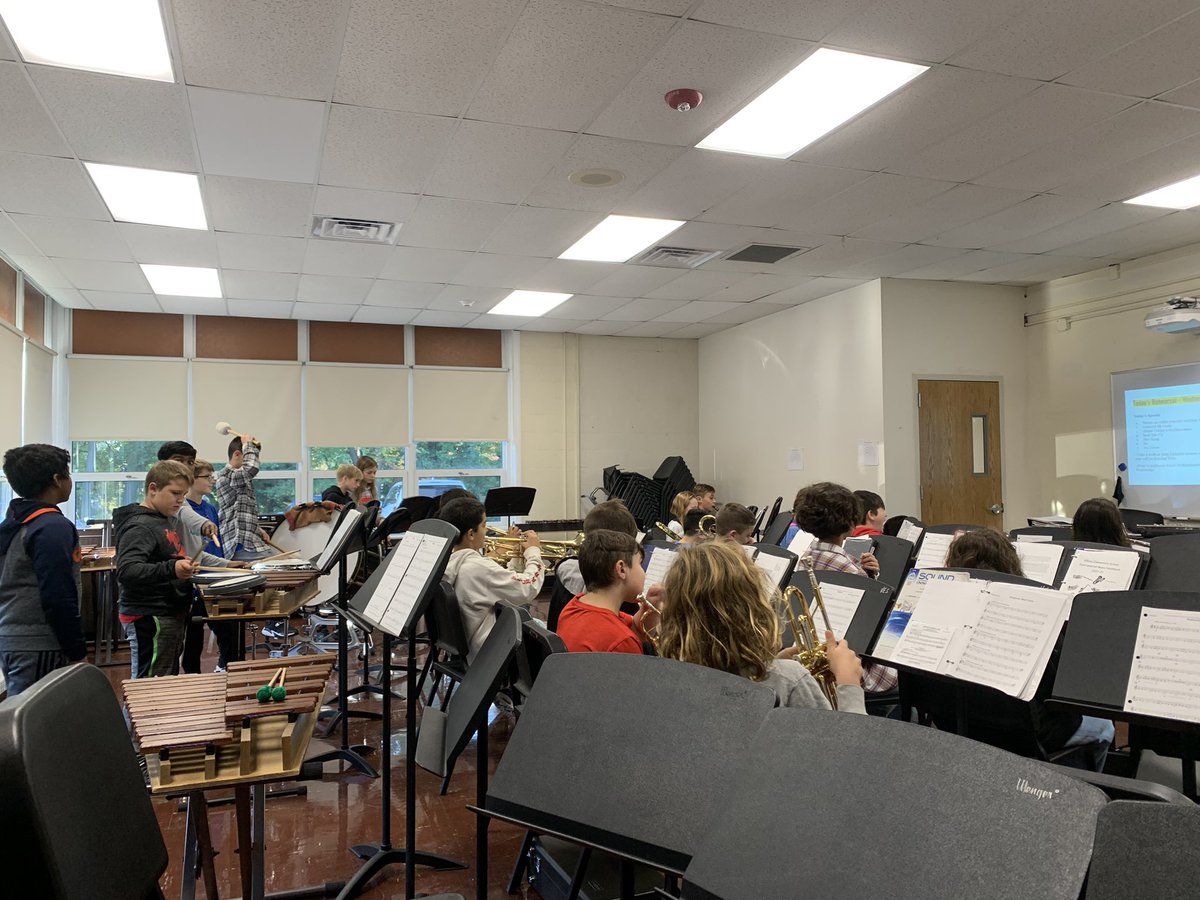 MLioneBand's tweet photo. @EmersonSupt Had a great visit this morning  to the @VillanoElem Symphonic Band rehearsal ahead of Friday’s Homecoming Game! #gocavos https://t.co/wd9KmbDgcr
