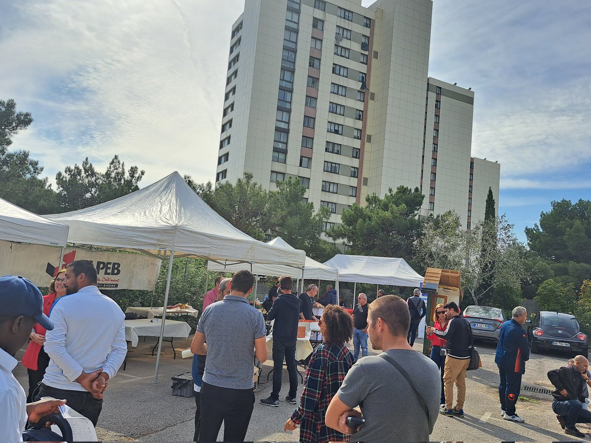 @poleemploi_paca <a href="/capeb_fr/">La CAPEB</a> #BTP 
Les batisseurs de demain se rencontrent lors de cette 1er rencontre née du partenariat @poleemploi_paca et <a href="/capeb_fr/">La CAPEB</a> les artisans sont a l'honneur!!!