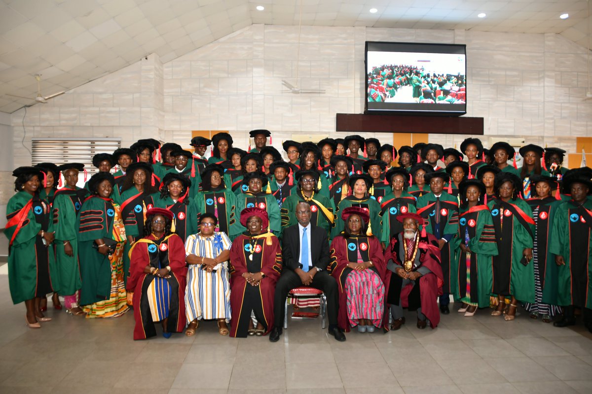 gcnmgh's tweet photo. Keynote speaker was Prof Richard Adanu, Rector of @GhCoPS  with the Vice Chancellor of @UHASGhana, Prof @aziatol as the chairperson. 
 @gcnmgh's 10th Anniversary logo &amp; cloth was also launched. @_GHSofficial @chag_official @SickKidsGlobal @WorldCEAlliance @Roche @NMCGH_Official https://t.co/0LPdmYzp4K