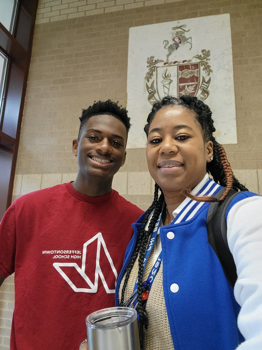 It's always great 2 run into a former student.  Had the opportunity 2 be hosted by 1 of RMS previous student ambassadors who is now an ambassador at his HS. Such a smart kid! Can't wait 2 see all he accomplishes.  He is thinking of continuing the Biz pathway started at RMS in HS.